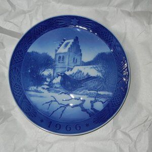 1966 ROYAL COPENHAGEN Christmas Plate  Blackbird at Christmas time